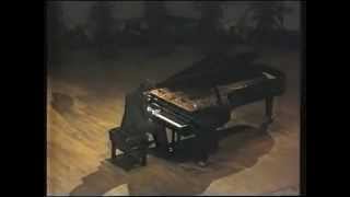 Pavel Nersessian plays Rachmaninov  Etude Tableau Op 39 No 1 Dublin 1991 [upl. by Donna]