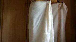 how to wear a mundu  south indian dhoti  wwwkeralastoresin [upl. by Inimod]