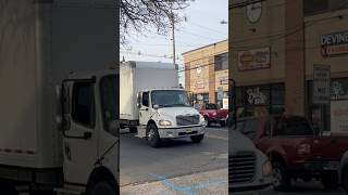 Freightliner gives a SAAHC hornshow at Dunellen trucks shorts truckspotting freightliner [upl. by Mandy]