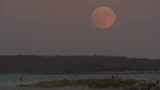 Super moon time lapse moonrise Nov 13 2016 [upl. by Oruasi]