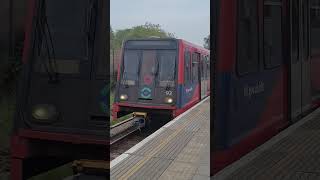 92 and 09 pulls into Beckton [upl. by Nya]