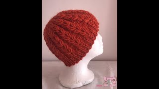 Cappello ai ferri con punto a cuoricini 🧶❤ Maglia facile [upl. by Enneire390]