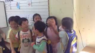 Korean kids singing an Emart song [upl. by Eppilihp]