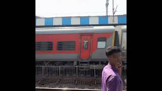 05586 LTTraxaul special skips Thane Delayed by 18 hours 35 minutes via Darbhanga 7 October 2024 [upl. by Nakasuji]