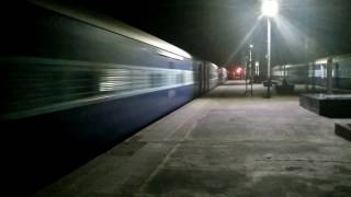 Tamil Nadu express overtaking Charminar at Dornakal with ED 22536 in the lead [upl. by Kcirdlek]