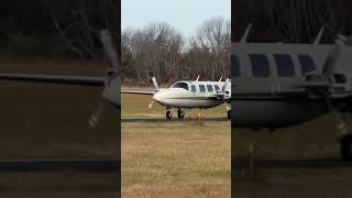 Small plane landing music lofi planespotting [upl. by Kiker568]