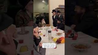 Shulem Lemer sings for the Shita Hakdosha Mendel Hager of Viznitz Merkaz [upl. by Aicela]