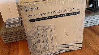 Lian Li O11 Dynamic EVO XL unboxing and impressions [upl. by Curley]