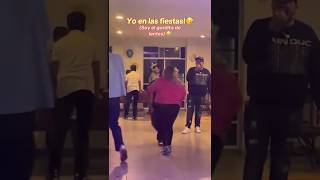 YO EN LAS FIESTAS 😅 payasoburbujito elpayasoconmasflow comedia payaso funnyvideo shorts [upl. by Aremaj]