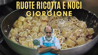 RUOTE CON RICOTTA NOCI E GUANCIALE  Le ricette di Giorgione [upl. by Sutit]