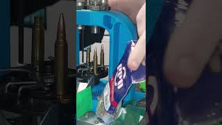 223 Rem reloading on a Dillom 550c Short [upl. by Eyr913]