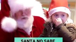 Santa sabe lengua de señas y nos sorprende a todos [upl. by Annaujat]