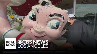 Bobs Big Boy in Downey works to restore iconic statue [upl. by Elleimac]