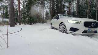 Volvo xc60 t8 Off Road mode test on snow [upl. by Affay]