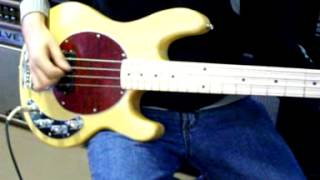 ARIEL MITTICA PRUEBA BAJO PARKERMODELO MUSIC MAN [upl. by Aneed]