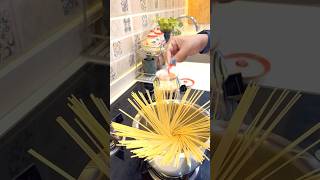 Itna tasty sauceless pasta 10 mins recipe  short food recipe basilpesto [upl. by Primaveria]