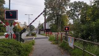 Bahnübergang Ottobrunn Putzbrunner Straße  Railroad Crossing  Spoorwegovergang [upl. by Macmillan733]