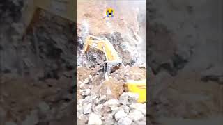 excavator accident [upl. by Osmen]