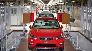 SEAT Factory video Two minutes to make a Leon ST [upl. by Lunsford]