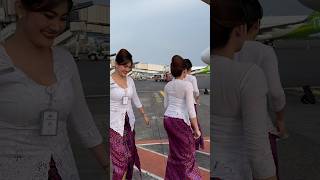 Pramugari2 Cantik Batik Air Saat di Bandara Juanda Surabaya [upl. by Silrac]