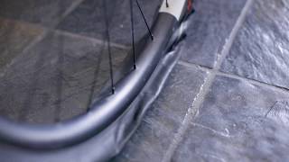 How to inflate a tubeless mountain bike tire with Co2 [upl. by Bud868]