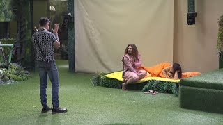 Bigg Boss 15 LIVE FEED Pratik Rakhi Sawant Devoleena ने सुनाया अपने पहले Kiss का किस्सा [upl. by Shanley]