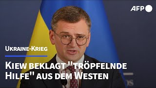 Ukraine kritisiert quottröpfelndequot Militärhilfe  AFP [upl. by Biel]