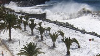 Temporal canarias Olas gigantes 9 metros tormenta canarias nieve canarias olas [upl. by Erreip]