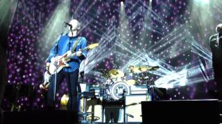 Mark Knopfler  Piper to the End  Live Helsinki 09062013 [upl. by Annohsal]