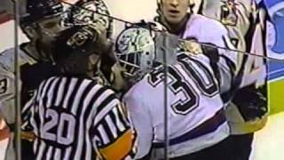 Bob Boughner vs Murray Baron amp Mike Dunham vs Garth Snow roughings Dec 19 1998 [upl. by Gibrian]