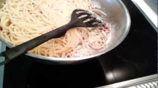 Spaghetti carbonara kochen  Spaghetti carbonara selber machen  Rezept [upl. by Rahas]