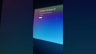 Installing windows 11 on an unsupported pc note that says windows 10 [upl. by Nauqan]