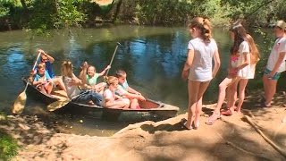 Una GranjaEscuela bilingüe junto al Jarama en Talamanca [upl. by Dinnie151]