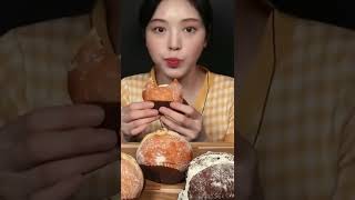 Boki eating🍩💗 mukbang asmr boki [upl. by Boothman]