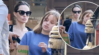 Angelina Jolie makes an infrequent trip to the grocery shop With her daughter Vivienne Jolie Pitt [upl. by Varrian]