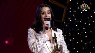 Shraddha Kapoor amp Varun Dhawan Win Big At News18 Showsha Reel Awards 2024 I Watch [upl. by Eirojram]