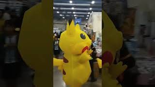 El día de ayer Sábado 9 de noviembre en Cintermex hubo desfile de 3 pikachus omg anime [upl. by Kristo]