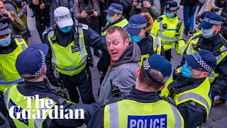 More than 60 arrested in antilockdown protests in London [upl. by Drofiar]