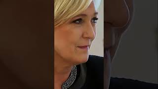 Poutine invite Marine Le Pen [upl. by Illah366]