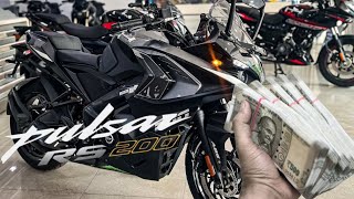 Taking delivery pulsar rs200 bs7 new model 2024 theamirmajid TheWildWolfthehyperrider777 [upl. by Ynnot]