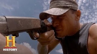 Swamp People 9Foot Shore Gator S6 E17  History [upl. by Atteiluj]