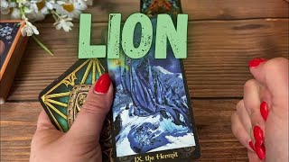 LION ♌️ REFROIDISSEMENT LE 10 NOVEMBRE 🔮 QUELQUUN MEURT LION AUJOURDHUI TAROT AMOUR [upl. by Lauritz631]