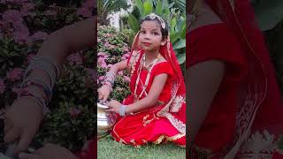 Radharani ne tode phool 🌷🌹💐 amairashorts thegeetagurjar youtubeshorts viral [upl. by Etnuahs]