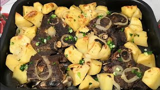 Говядина с картошкой в духовке Как запечь мясо с картошкой в духовке [upl. by Anivid447]