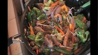 How to Make a Quick amp Easy Beef StirFry [upl. by Einad146]