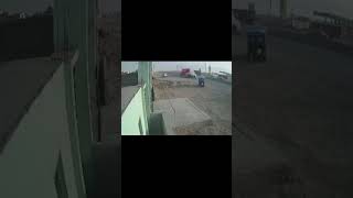 Terrible accidente entre trailer y una combi [upl. by Boykins768]