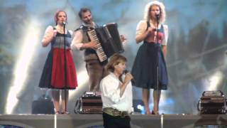 Hansi Hinterseer Koncert Ballerup Super Arena Danmark 2632011 nr 2 [upl. by Anitsyrc30]