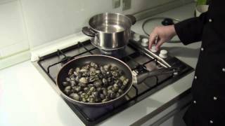 Gnocchi di pane alle noci con cozze e vongole [upl. by Ariahs]