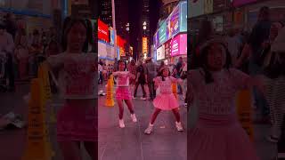 Behind the scenes in New York with yvettebabyy popmusic roseroyal dance fypシ゚viral ticktok [upl. by Thorbert]