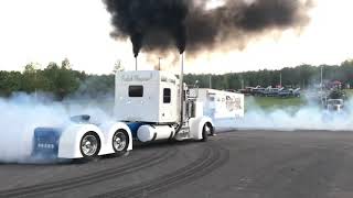 MASSIVE BURNOUT Diesel Freak KW W9 [upl. by Glarum]